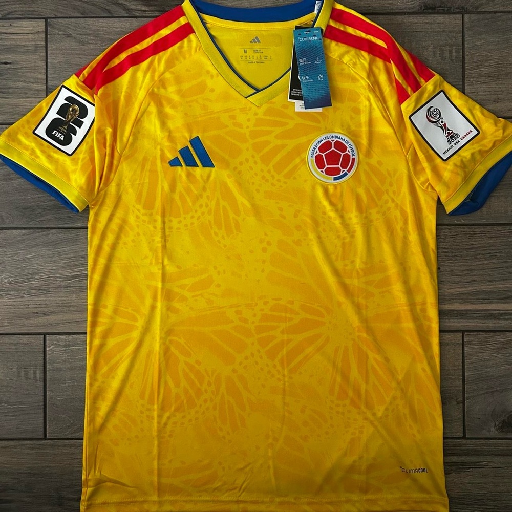 Adidas Colombia 2026 World Cup | Home Jersey | Size Medium | World Cup Badges